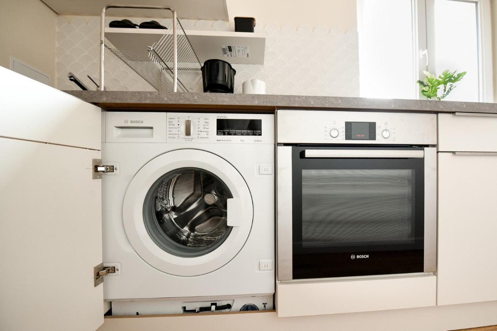City Living At Its Best - Spacious 2 Bedroom Apartment On Calea Victoriei Boekarest Buitenkant foto