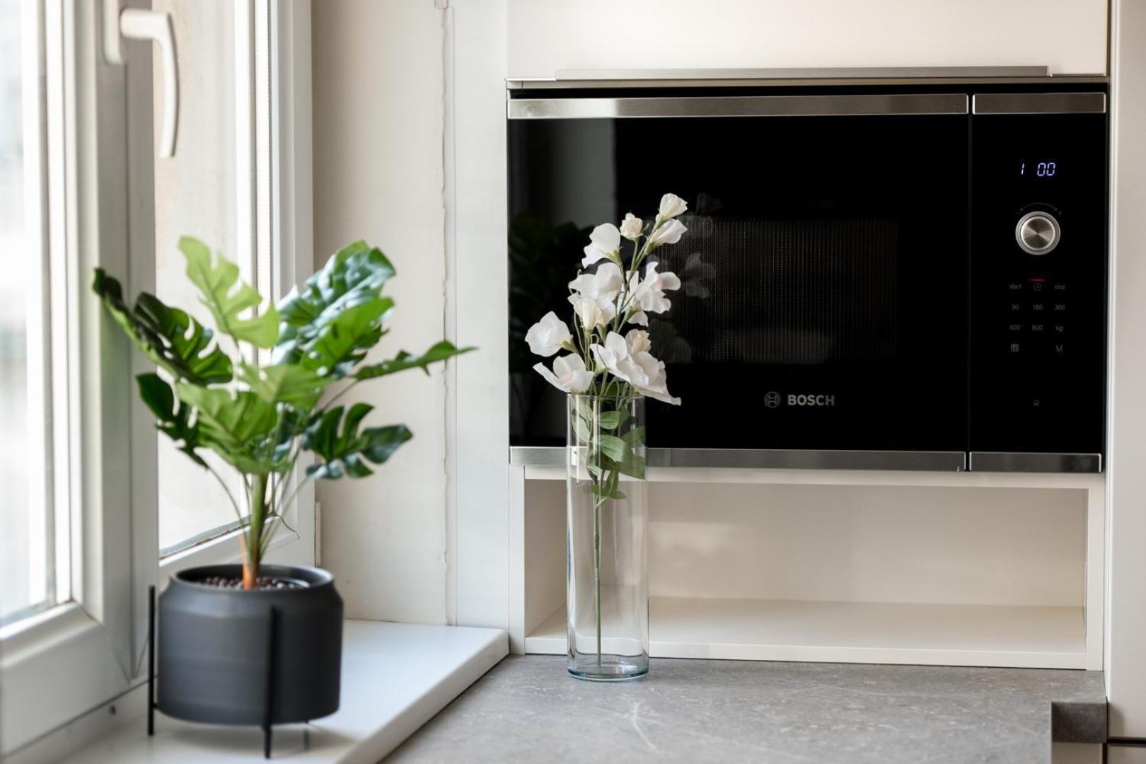 City Living At Its Best - Spacious 2 Bedroom Apartment On Calea Victoriei Boekarest Buitenkant foto